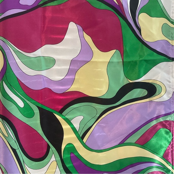 Dennis by Dennis Basso Vibrant Green Purple White Printed Scarf Pre-Owned 35” sq - Picture 11 of 15